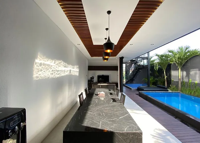 Shinta 2 Uluwatu